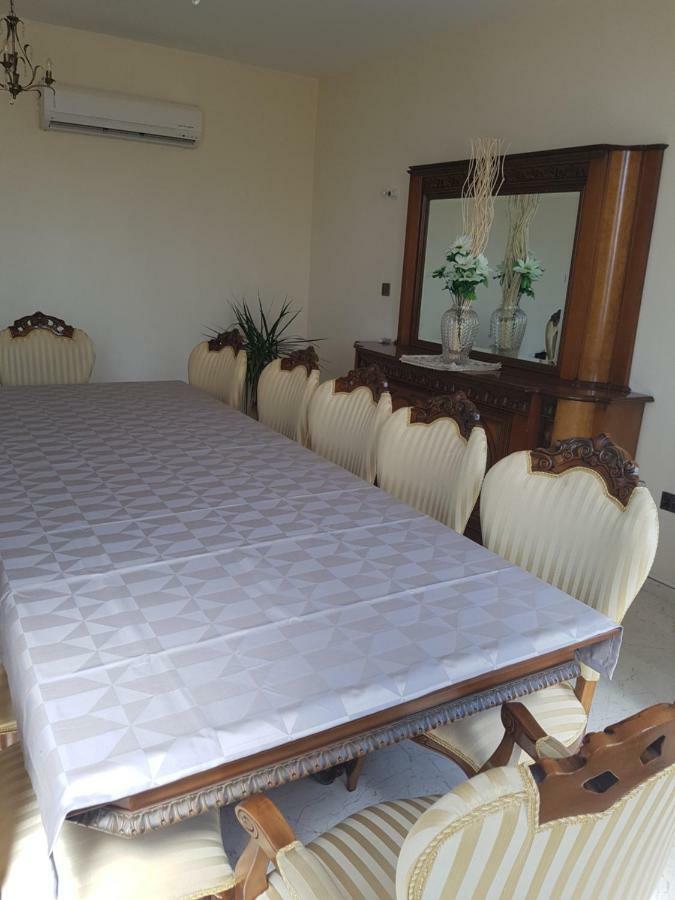 Larnaca Mansion Ideal For 3 Families Or More Exterior photo
